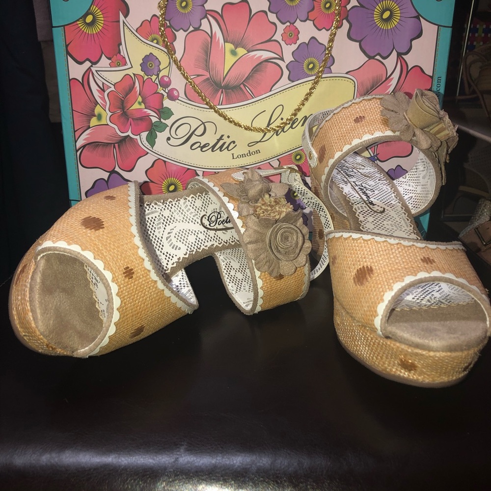 Poetic License Wedges